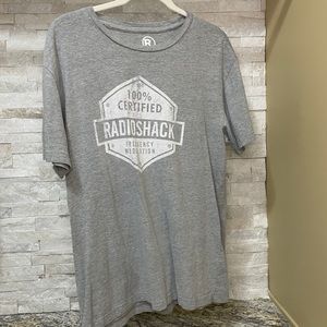 Vintage Radio Shack Mens Graphic Tshirt. EUC Size Medium